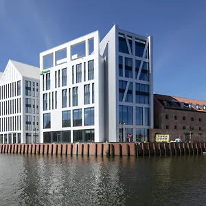 holiday-inn-city-centre.gdanskhotel.org/